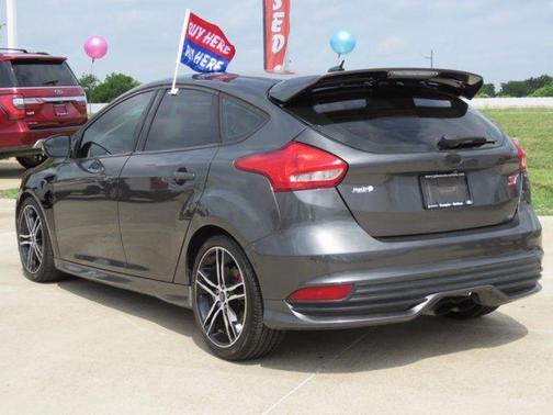 2017 Ford Focus ST Base