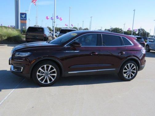 2019 Lincoln Nautilus Select