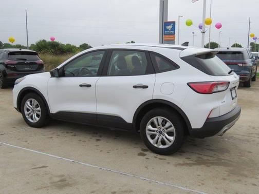 Oxford White 2022 Ford Escape S