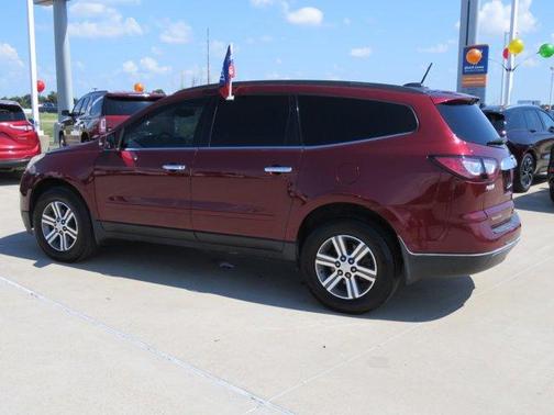 2017 Chevrolet Traverse 2LT