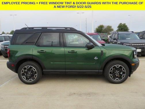 Eruption Green Metallic 2025 Ford Bronco Sport Outer Banks