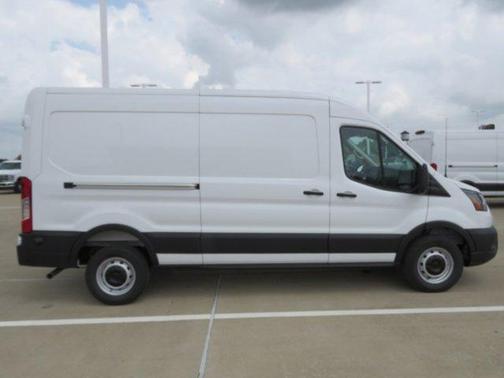 2025 Ford Transit-250 148 WB Medium Roof Cargo