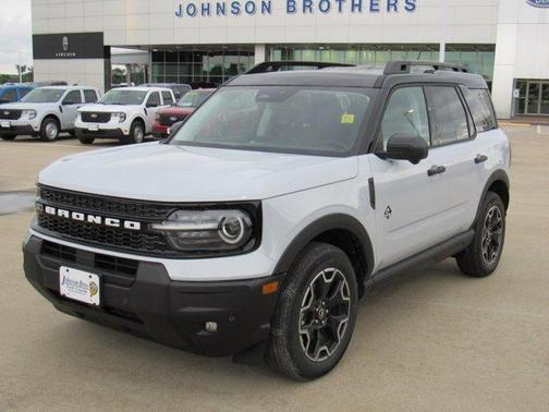 Space White Metallic 2026 Ford Bronco Sport Outer Banks