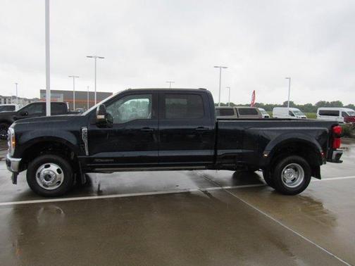 Blue Metallic 2023 Ford F-350 Lariat Super Duty