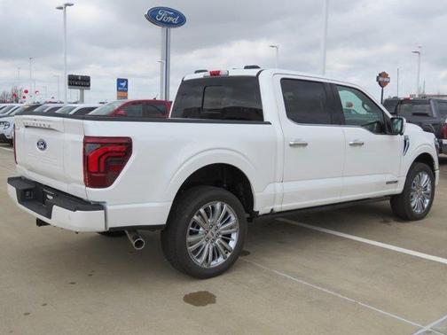 Star White 2026 Ford F-150 Platinum