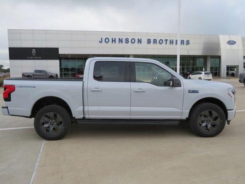 2025 Ford F-150 Lightning Flash