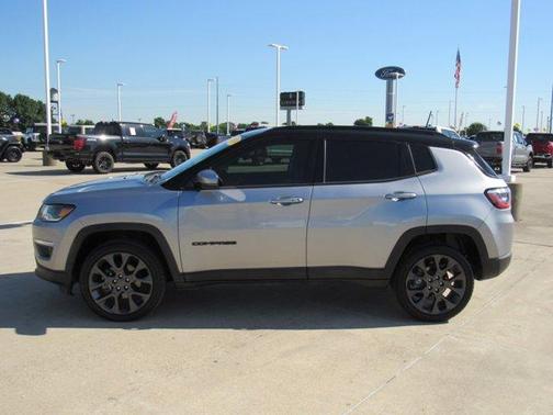 Billet Silver Metallic Clearcoat 2019 Jeep Compass Altitude