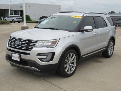 Silver 2017 Ford Explorer Limited