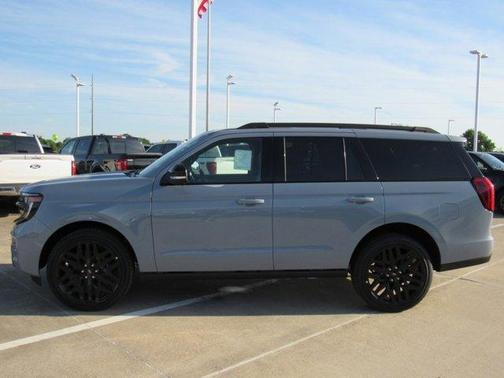 Glacier Gray 2026 Ford Expedition Platinum