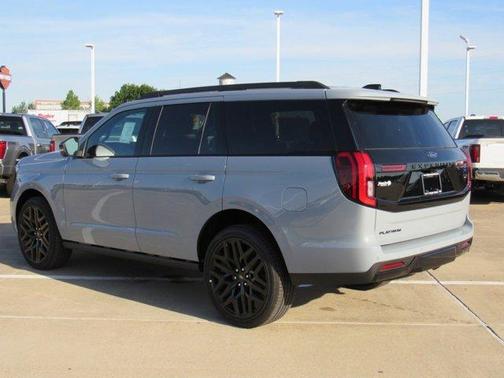 Glacier Gray 2026 Ford Expedition Platinum