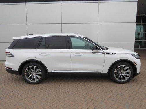 2026 Lincoln Aviator Premiere