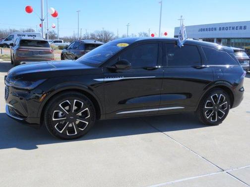 2024 Lincoln Nautilus Reserve