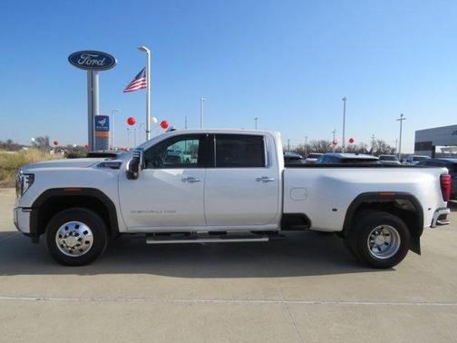 2024 GMC Sierra 3500 Denali