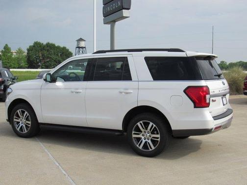 White Metallic 2024 Ford Expedition XLT