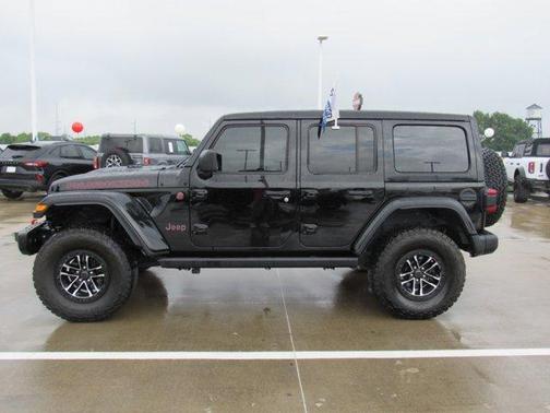 Black Clearcoat 2024 Jeep Wrangler Rubicon