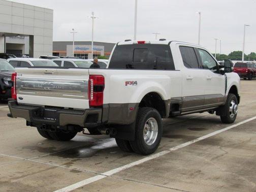 Star White 2026 Ford F-350 King Ranch
