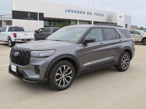 Carbonized Gray Metallic 2026 Ford Explorer ST-Line