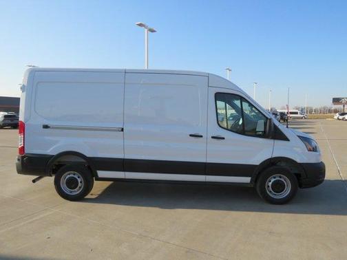 2026 Ford Transit-250 148 WB Medium Roof Cargo
