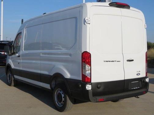 2026 Ford Transit-250 148 WB Medium Roof Cargo