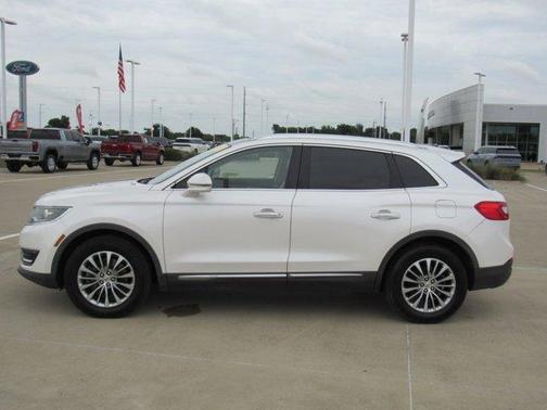 White Platinum Clearcoat Metallic 2017 Lincoln MKX Select