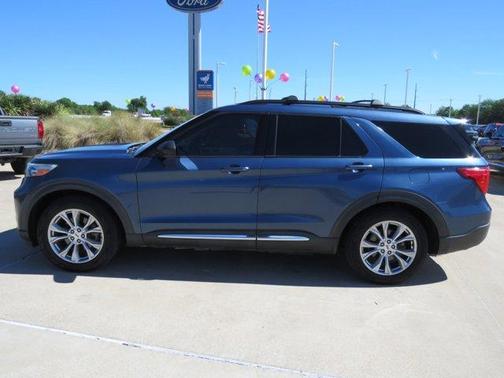 Blue 2020 Ford Explorer XLT