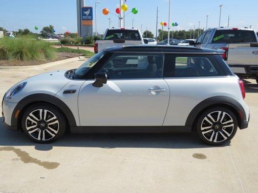2022 MINI Hardtop Cooper S