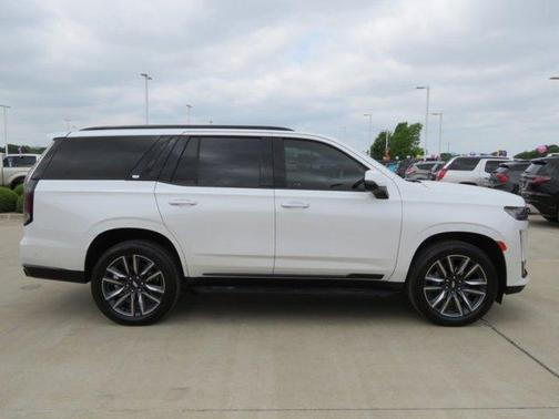 2022 Cadillac Escalade Sport