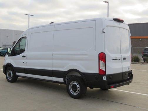 2026 Ford Transit-250 148 WB Medium Roof Cargo