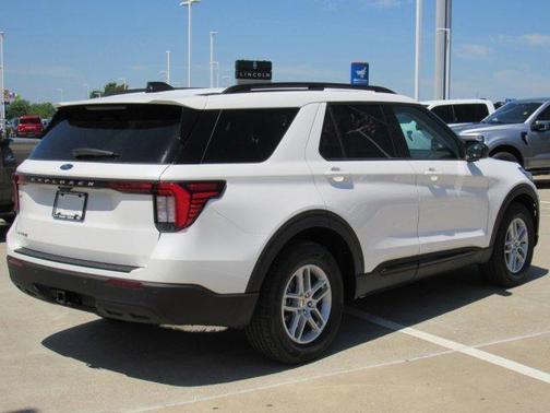 Star White 2026 Ford Explorer Active