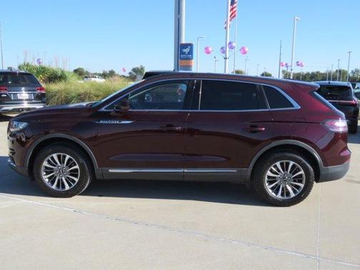 2021 Lincoln Nautilus Reserve