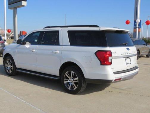 2022 Ford Expedition Max XLT