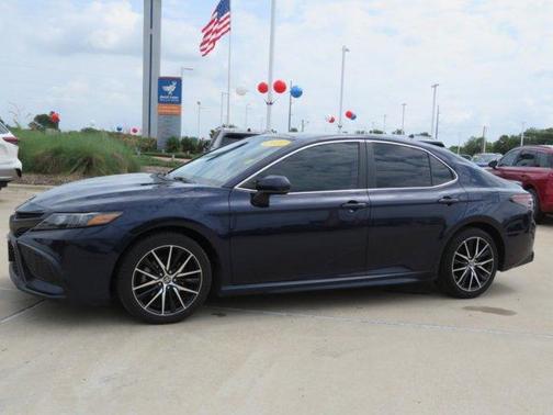 2021 Toyota Camry SE