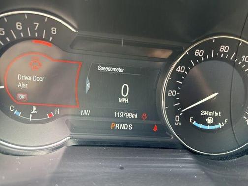 White Platinum Clearcoat Metallic 2018 Lincoln MKX Select