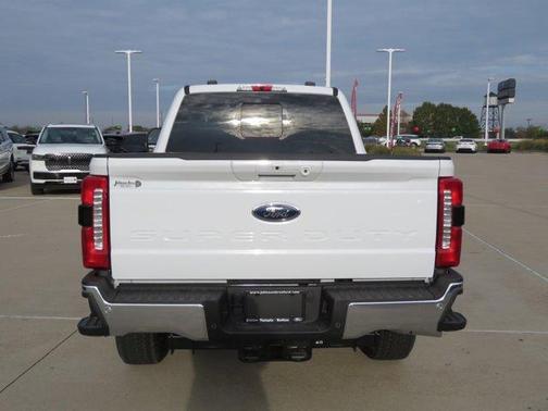 2026 Ford F-250 Lariat