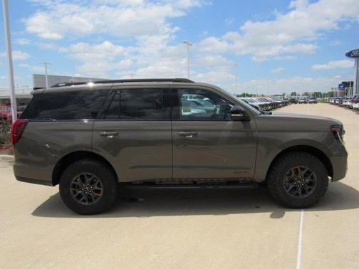 Gray 2026 Ford Expedition Tremor