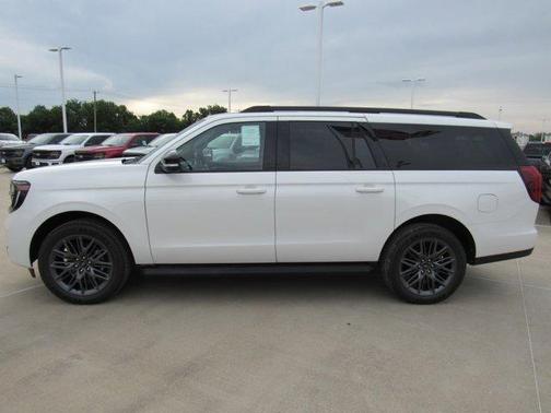 Star White 2026 Ford Expedition Max Platinum