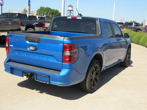 Velocity Blue 2026 Ford Maverick Lobo Standard