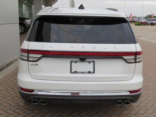 Pristine White 2026 Lincoln Aviator Reserve RWD