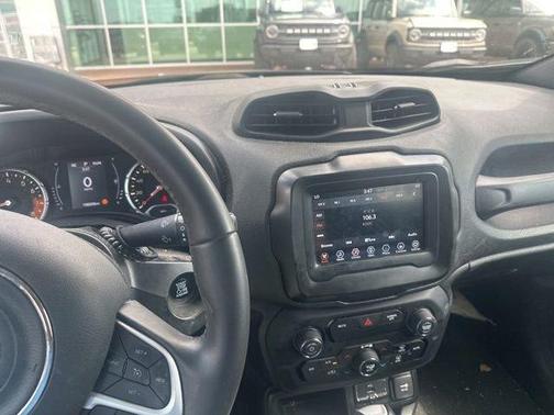 Black 2018 Jeep Renegade Latitude