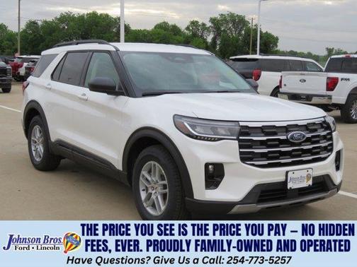 Star White 2026 Ford Explorer Active