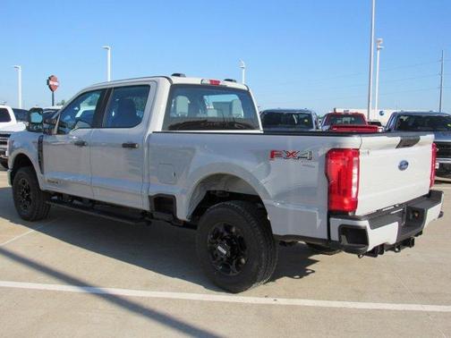Avalanche 2026 Ford F-250 XL