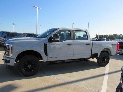 Avalanche 2026 Ford F-250 XL