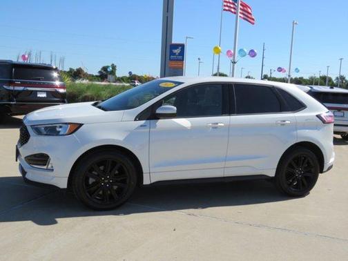 2022 Ford Edge ST-Line