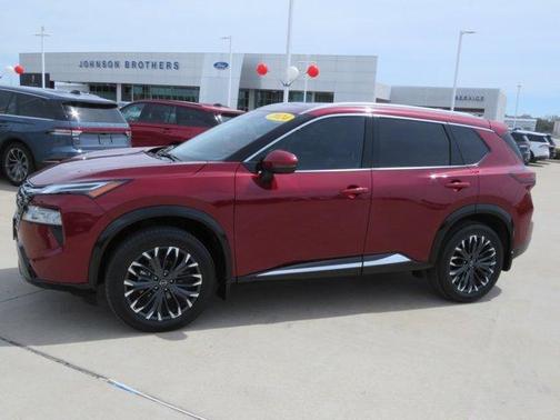 2024 Nissan Rogue Platinum