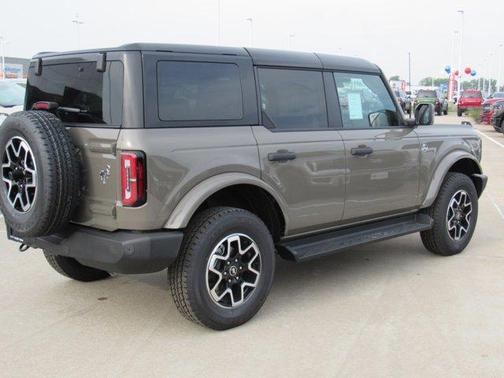 Gray 2026 Ford Bronco Outer Banks