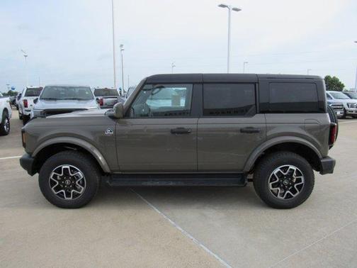 Gray 2026 Ford Bronco Outer Banks