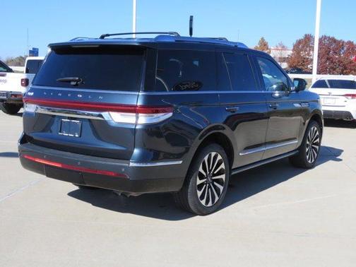 2022 Lincoln Navigator Reserve