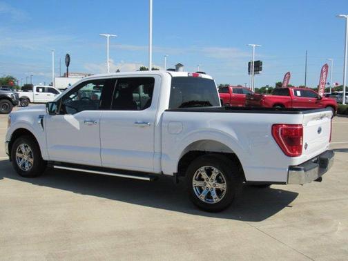 Oxford White 2022 Ford F-150 XLT