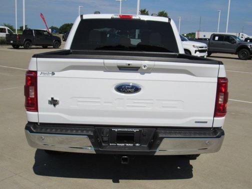 Oxford White 2022 Ford F-150 XLT