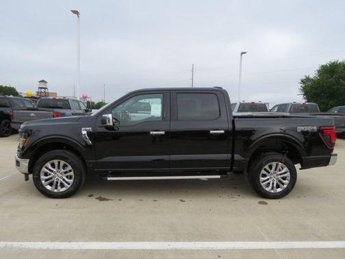 Agate Black Metallic 2026 Ford F-150 XLT